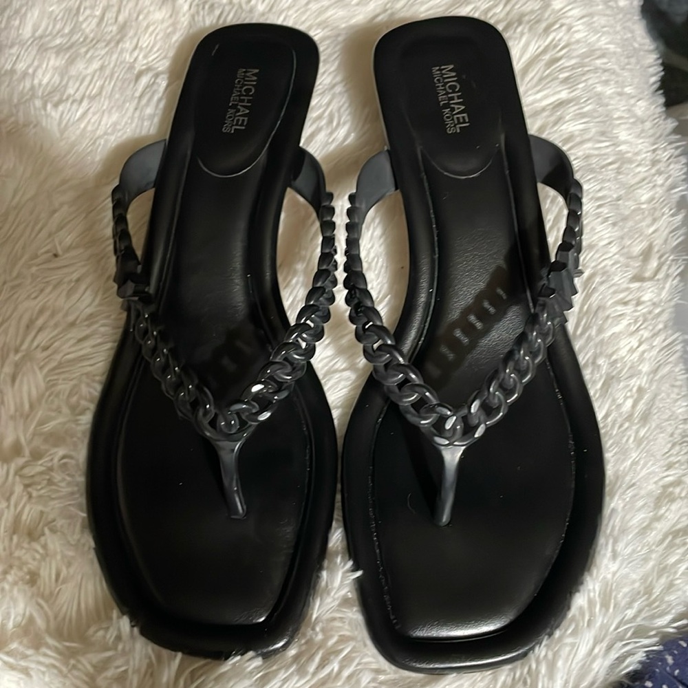Michael Kors kitten heels size 10